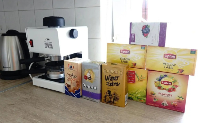 Quiet room in Budapest near airport with free parking