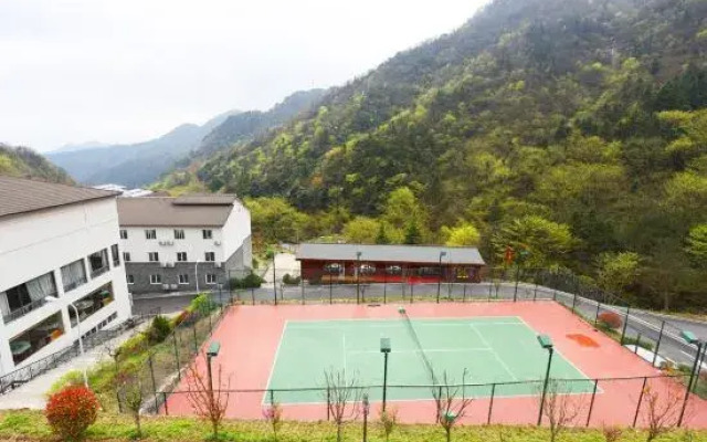 Tiantangzhai Holiday Hotel
