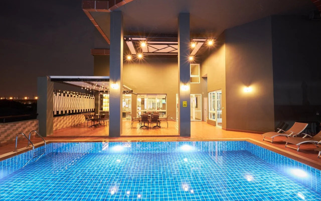 Cozy Don Mueang Hotel