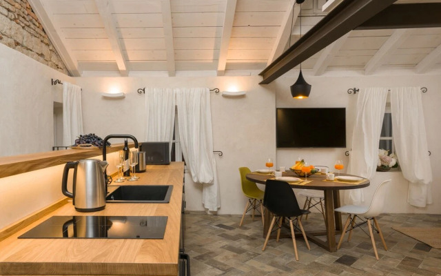 Luxury Apartment Lina - III