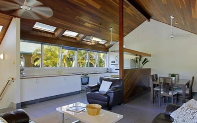 A PERFECT STAY –Clarkes Beach Villa