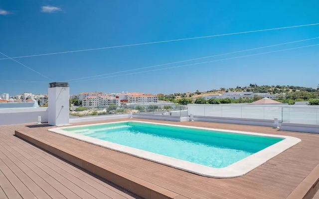 Lagos Modern 1 With Pool by Homing