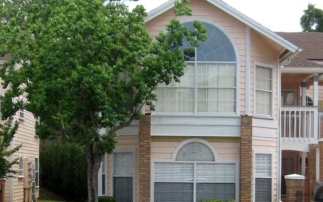 Villas of Somerset Apartments