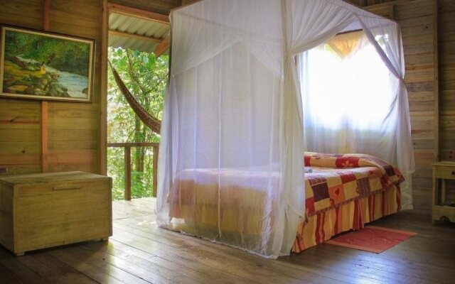 Wagelia Espino Blanco Lodge