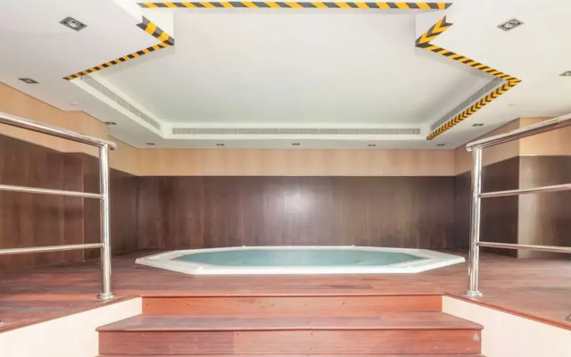 Faraway Homes - Park Island Luxury