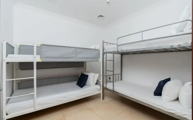 4BR Maid Penthouse w Pool and Jacuzzi