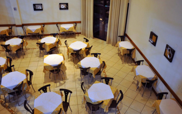 Cegil Hotel Boulevard