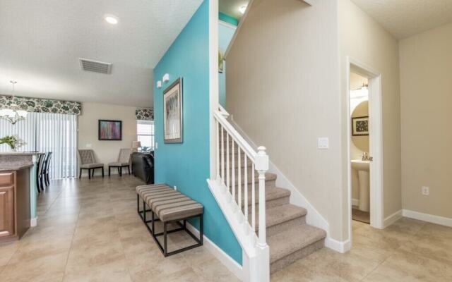 5-Bedroom Villa in Four Corners 1458RF