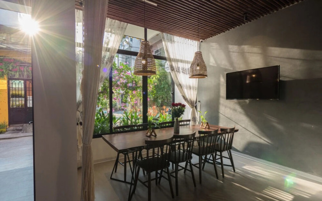 Wings House - Hostel