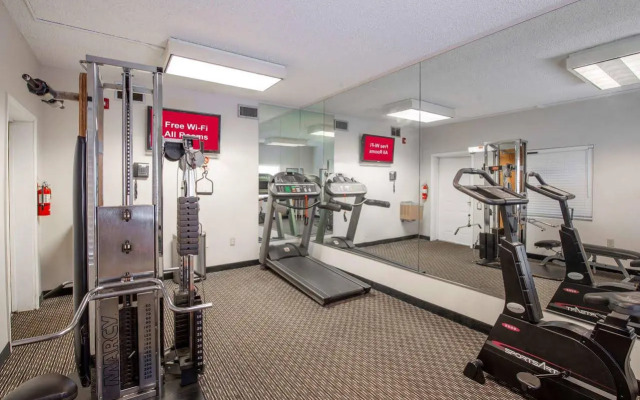 Red Roof Inn Tampa Bay - St Petersburg