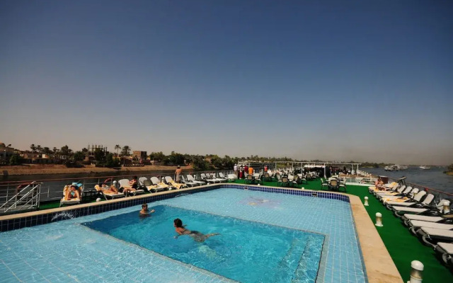 MS Royal Ruby Nile Cruise, from Luxor or Aswan (Mon-Fri, Fri-Mon)