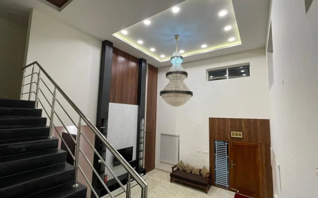 Queen's Hotel Mount Garden Kodaikanal