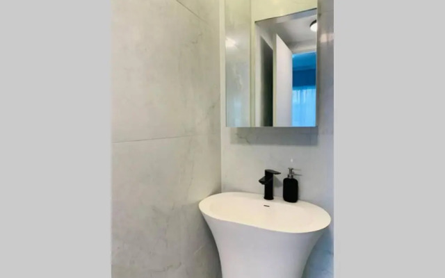 Southbank Modern Luxe Apartment