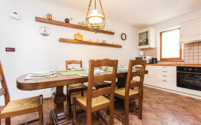 Amazing Home in Malinska With Wifi and 3 Bedrooms