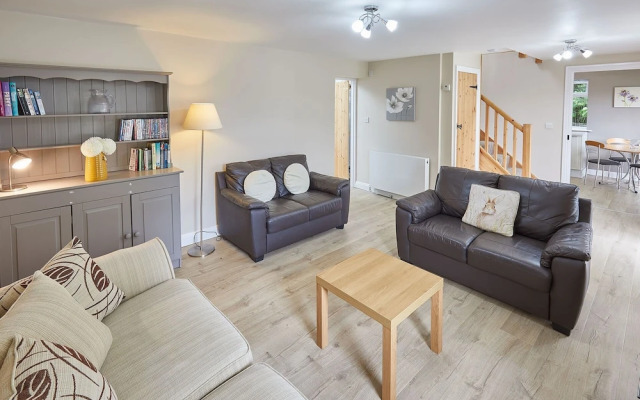 Host Stay Holly Brook Barn