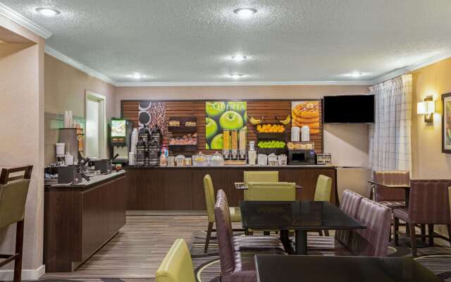 La Quinta Inn & Suites by Wyndham N Little Rock-McCain Mall