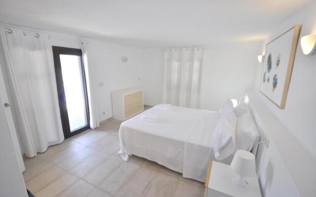 VILLA AUREA-Cala Mesquida- Primera linea de Mar