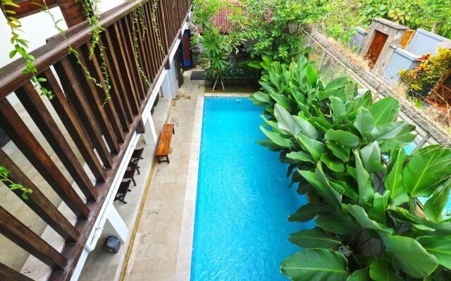 Jolie Hostel Bali
