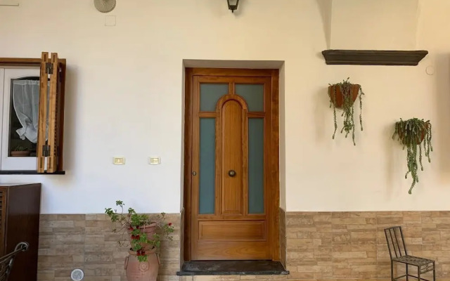 Annygiò House - De Vivo Realty