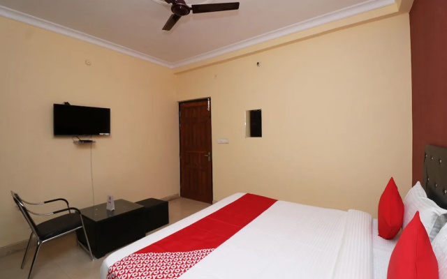 OYO 23206 Hotel Sky View
