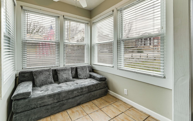 Lake Days & Fireside Nights! Updated Burnside Home