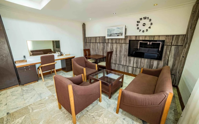 Alphaplus Apartments
