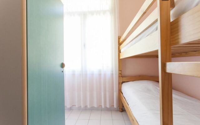 Residence Sous les Pins (by Popinns)