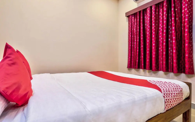 Sri Abirami Inn by OYO Rooms