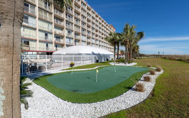Maritime Beach Club