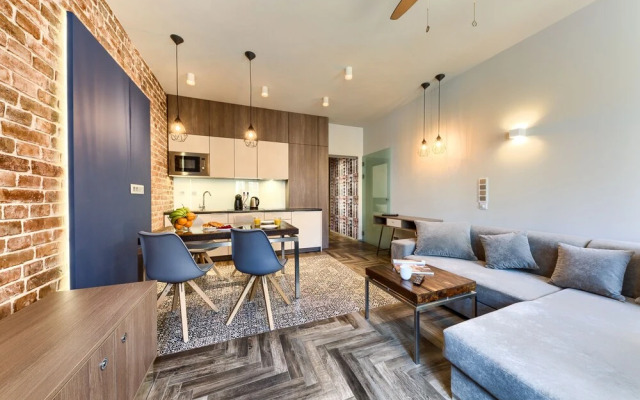 2-3 APARTMENTS Old Town