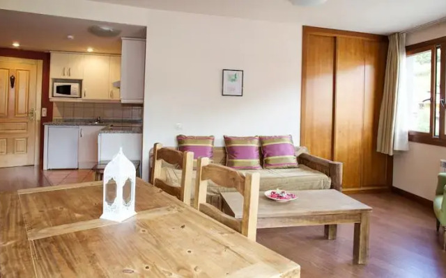 Apartamentos Turisticos Cuirgu