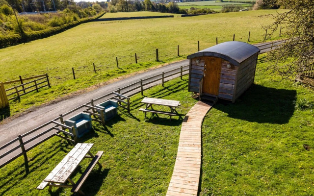 Orchard Hideaways