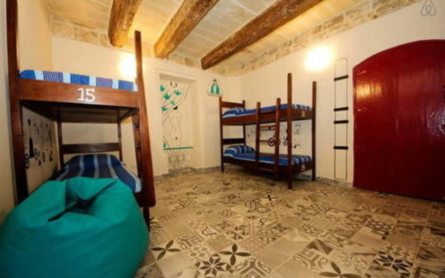 VBL Hostel – Adults only