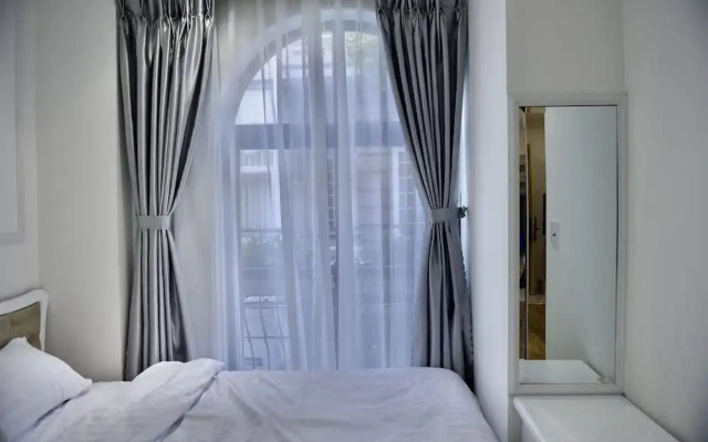New Luxury Apartment in City Center