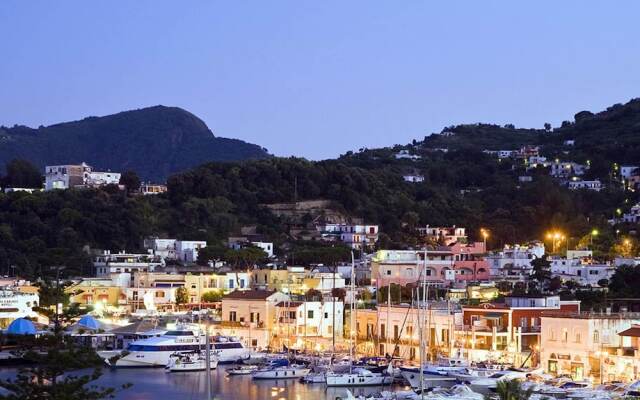 Yacht Suite Ischia Porto
