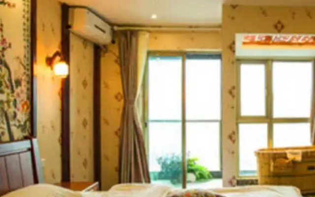 Yawei Apartment Hotel