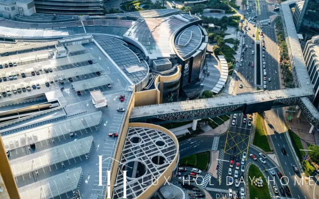 LUX | The EMAAR Fashion Avenue Studio