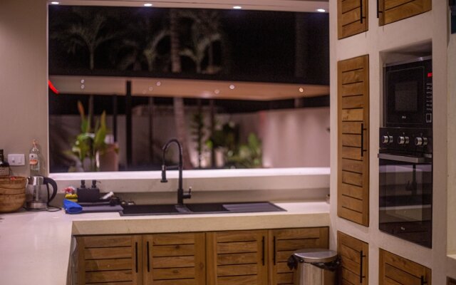 Coconuts Beach House