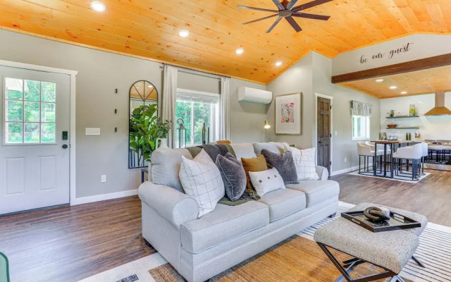 Delaware River Access: Peaceful Farm Retreat!