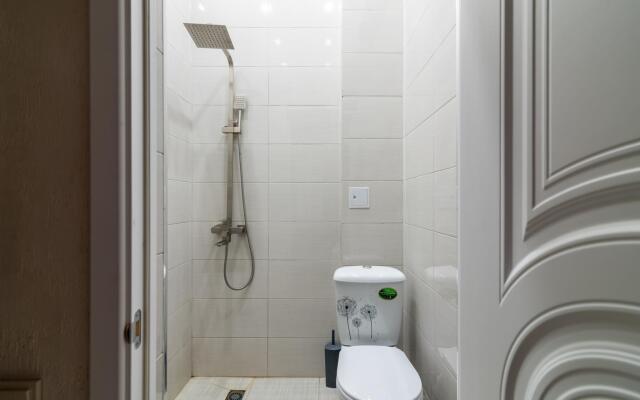 Bon voyage на улице Даниялова