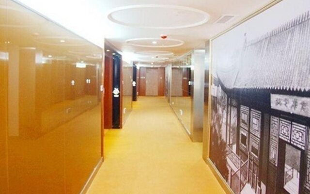 Apple Designer Hotel