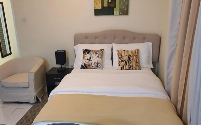 Hastings Towers 4D - Studio Apt Opp Beach