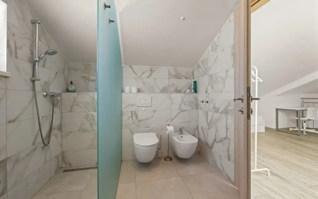 Sea View Vacation Apartment in Cres