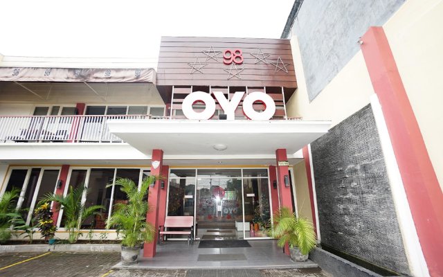 OYO 255 98 Residence