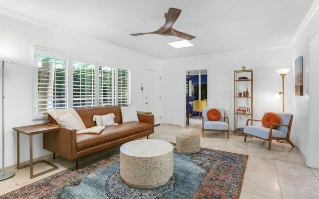 Petite Private Bungalow