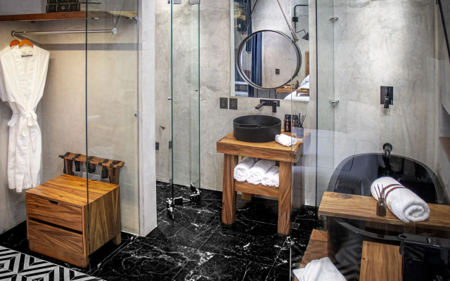 Diez Diez Collection