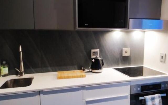 Menlyn Residence - Luxury Studio 1203