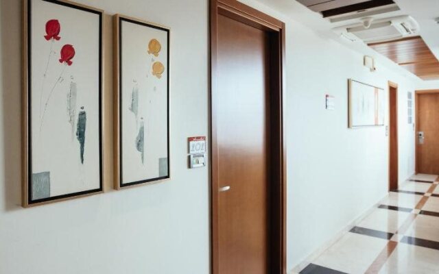 Alexandros Hotel