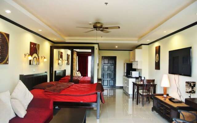 View Talay 5 Studio Apartment - Close to the Beach
