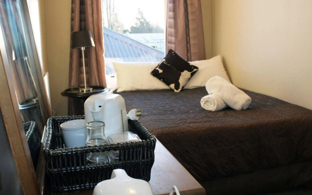 Lumsden Hotel